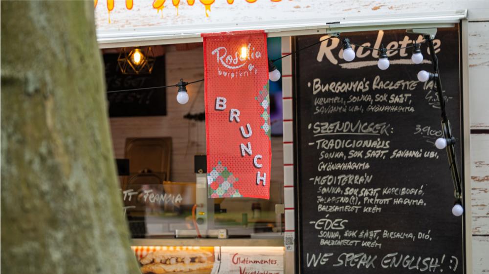 Sunday picnic vibes at Rosalia: Sunday Brunch is coming
